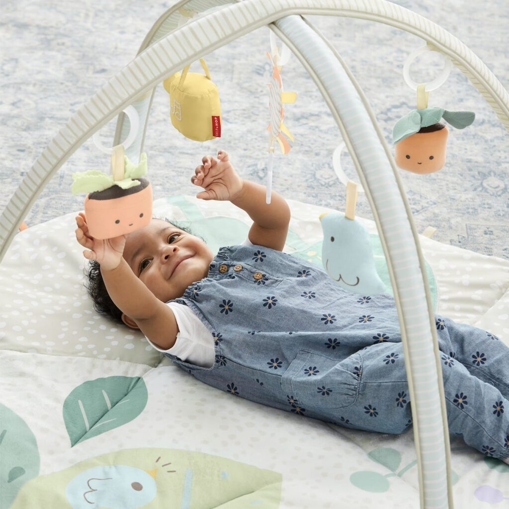 Garden Oasis babygym från SkipHop