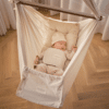 baby i moonboon slyngevugge med fixi