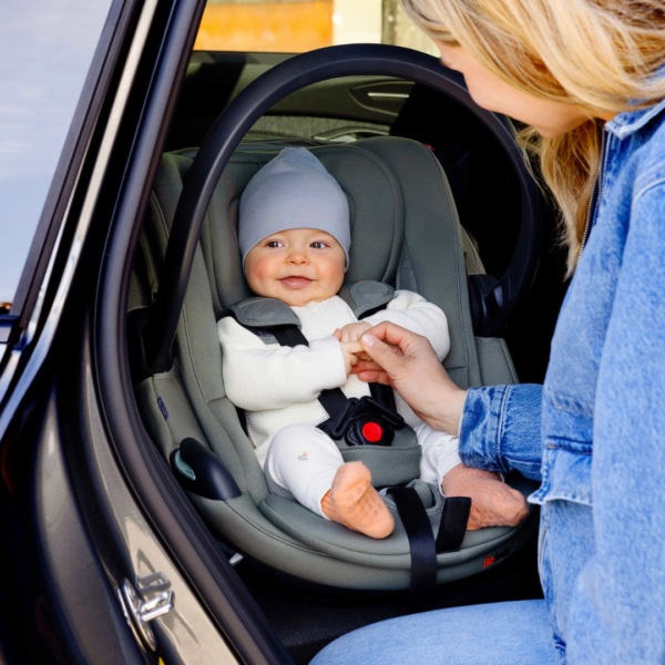 BeSafe Go Beyond² bilbarnstol svart softbreeze