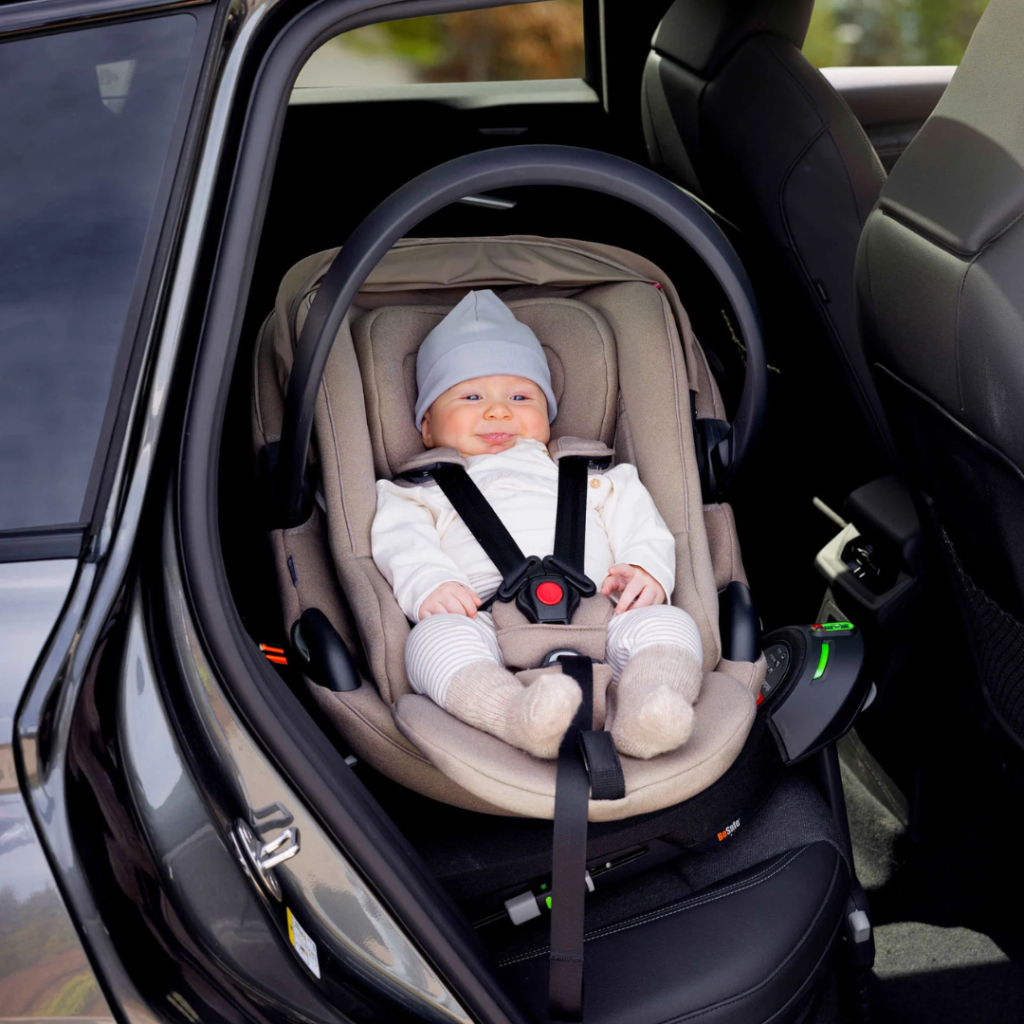 BeSafe Go Beyond² bilbarnstol svart softbreeze