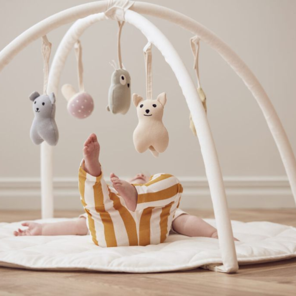 Edvin baby gym siffror skog - Kid's Concept