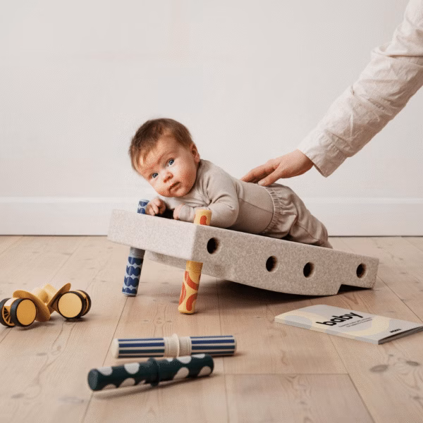 MODU babyaktivitetsset Sandgrå/Honungsgul