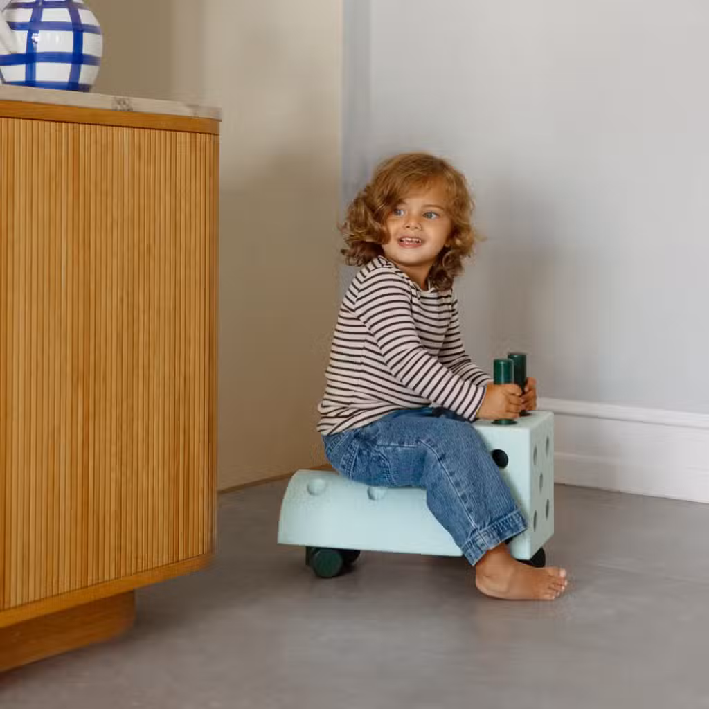 modu tiny ride lille gåbil