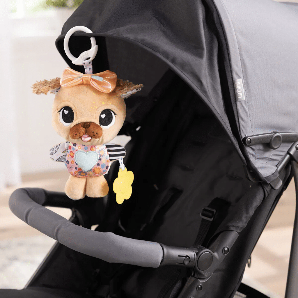 Lamaze Lovey Mopsen Clip & Go Art.nr 941-27496 Barnvagn Aktivering Leksak