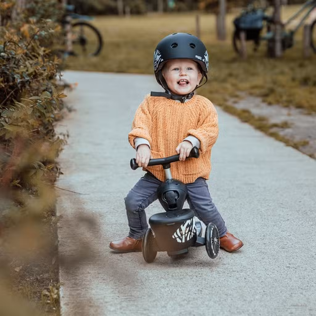 Scoot and Ride Highwaykick 1 Lifestyle zebra 96606
