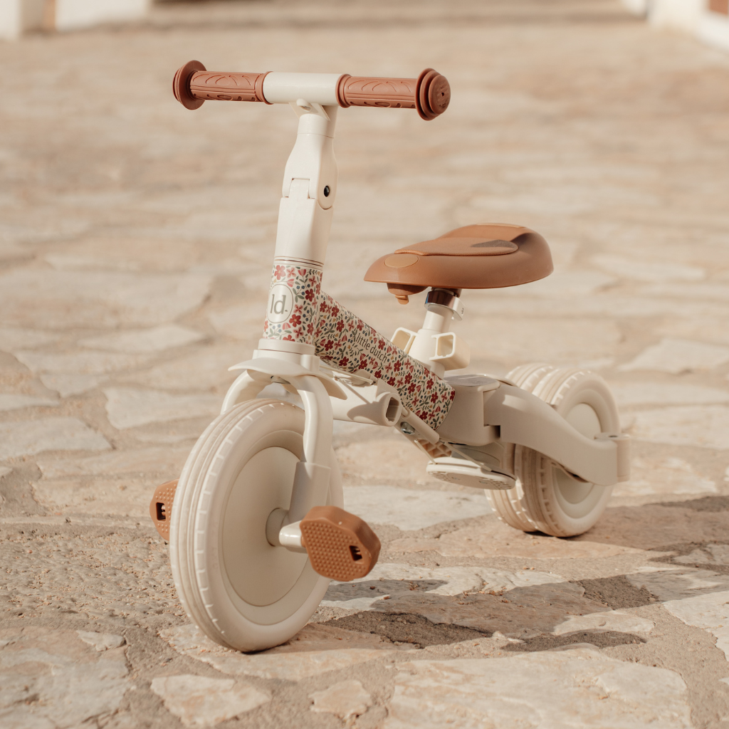 Little Dutch - 4 i 1 trehjulig cykel LD6080