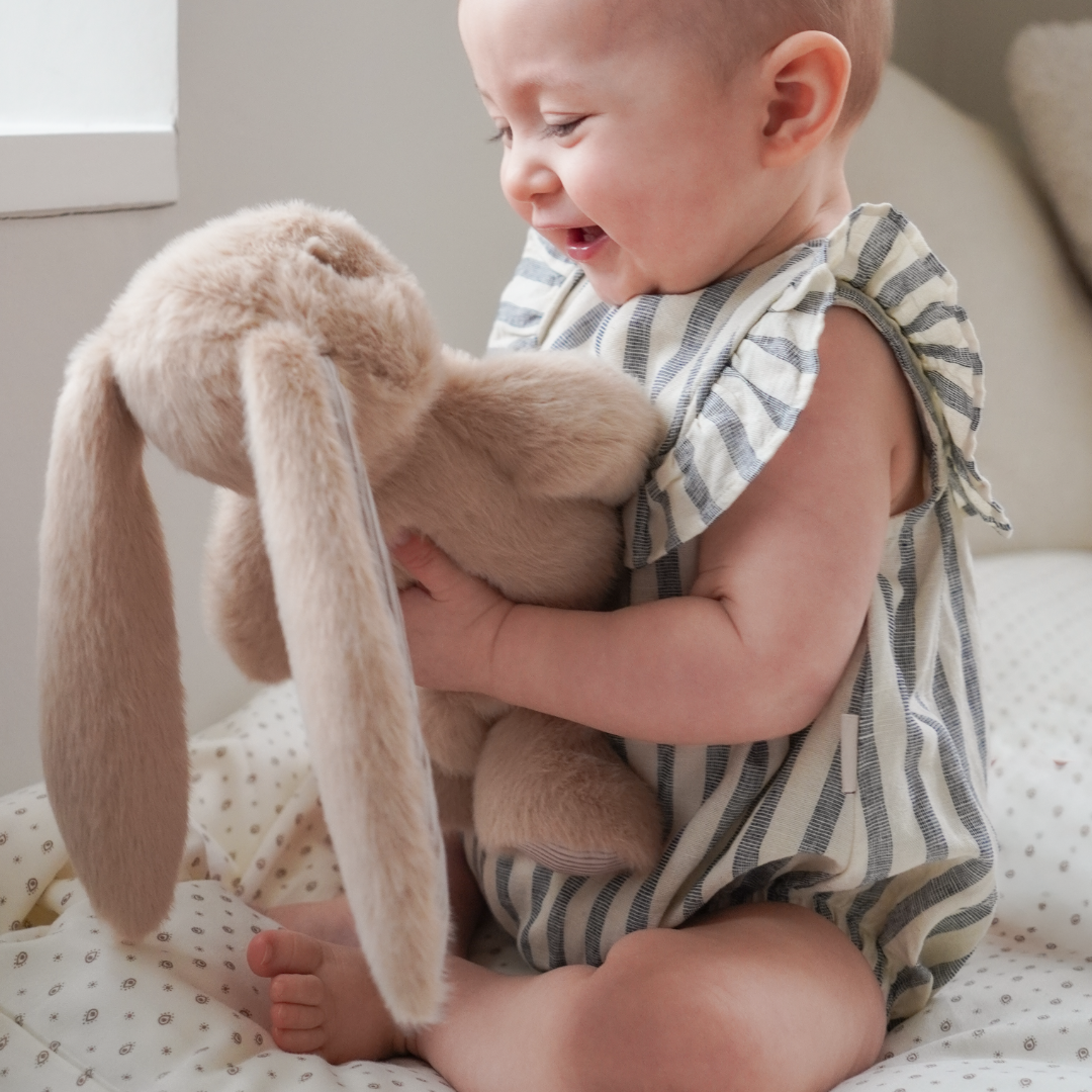 Cam Cam Copenhagen Billie Bunny Medium classic stripes camel