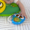 Baby Einstein Cal-a-Pillow aktivitetskil för magstunder