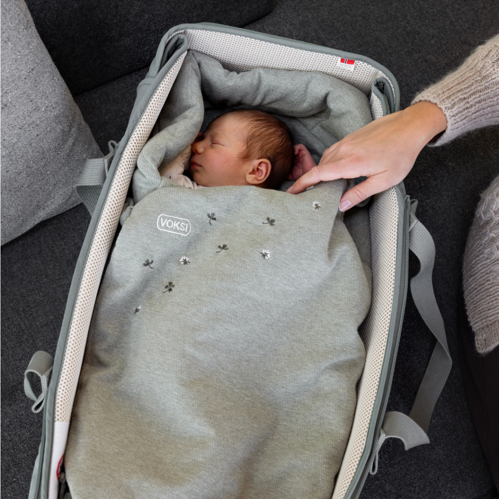 Voksi ullsjal, ängsgrön, baby