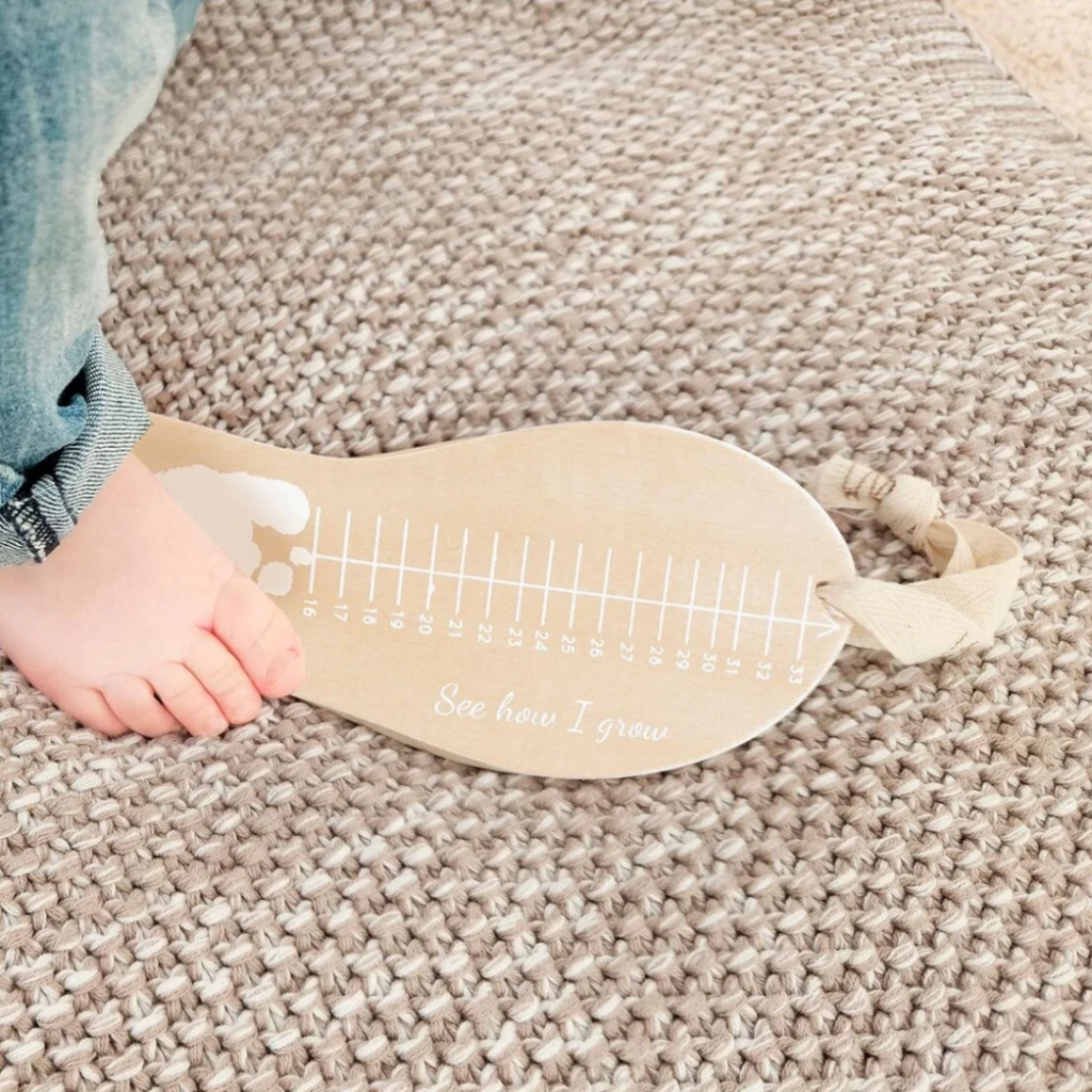 BAMBAM – Se hur jag växer. Längdmätare i miljövänligt trä – 22 cm