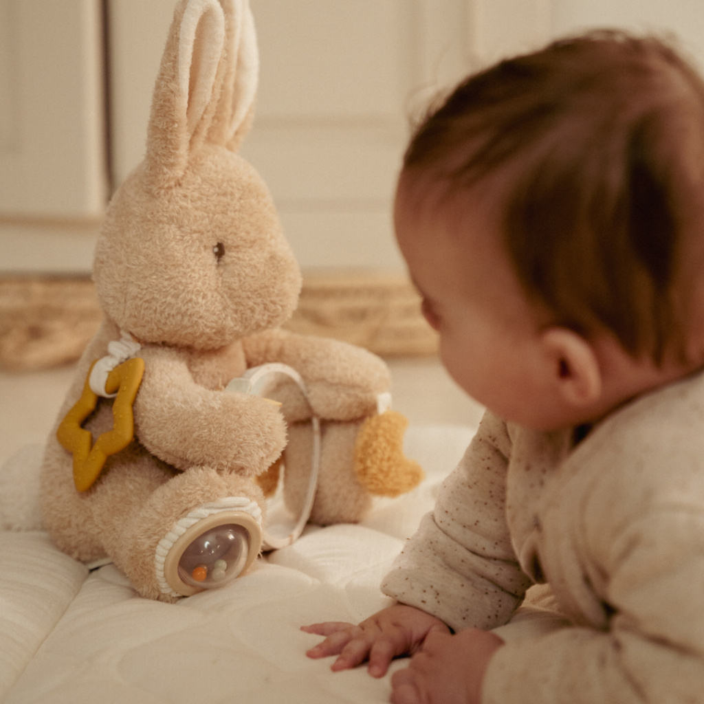 Little Dutch – Aktivitetsnalle Bunny – Kanin för nyfödda