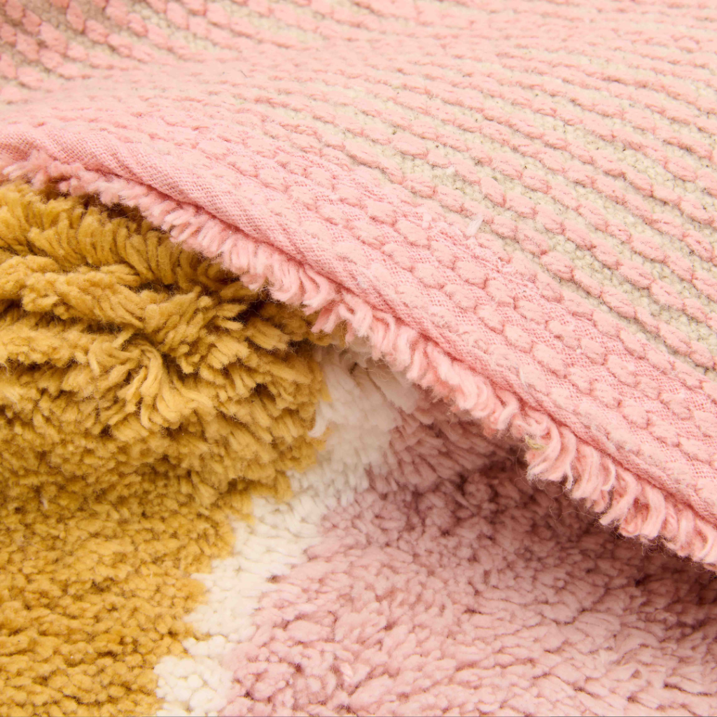 Little Dutch – Filt i regnbågsform, rosa, med latexbaksida