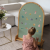 Hemmingsen Kids magnettavla i ek med magneter från Vilac